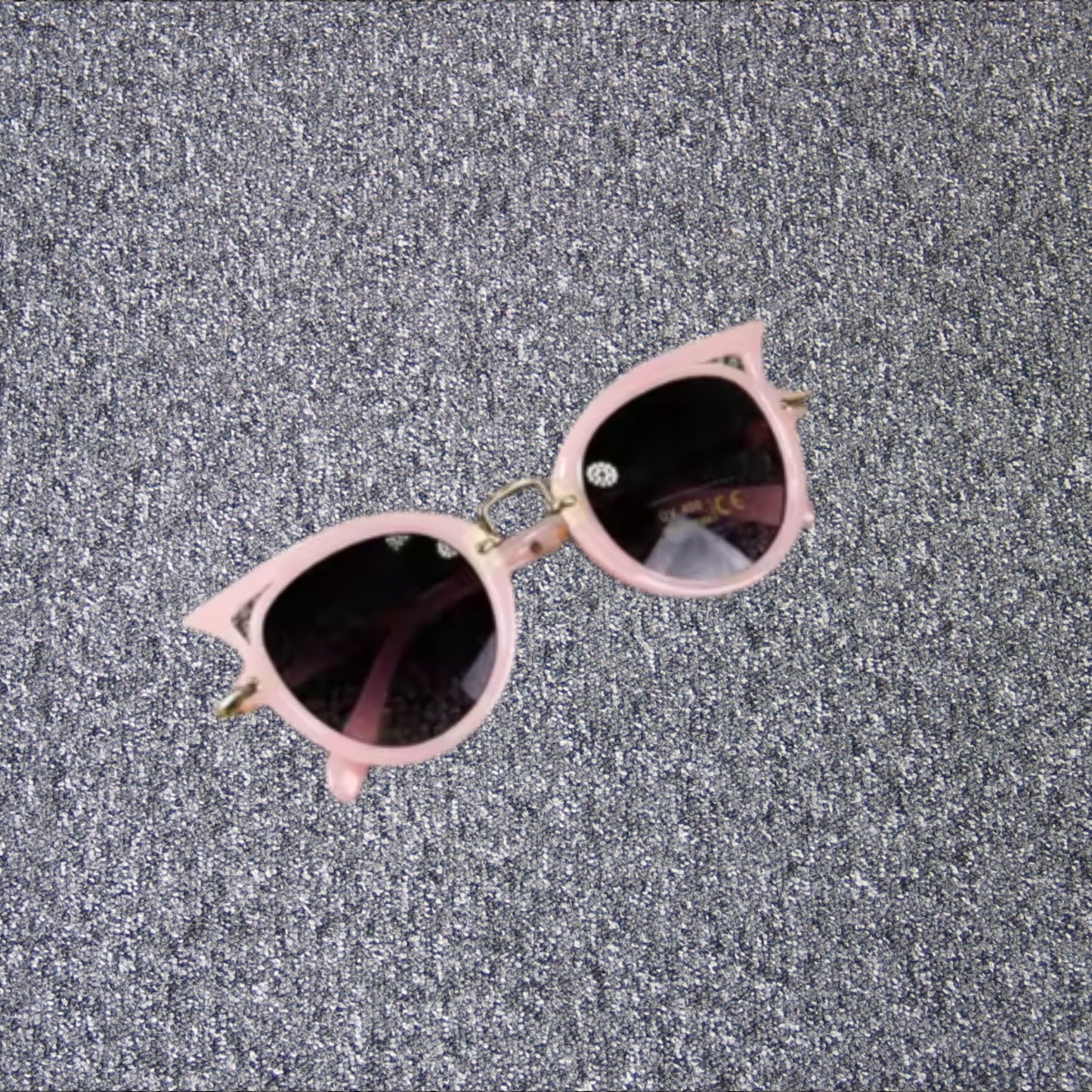 girls round sunglasses, girls sunnies, kids sunglasses, kid's sunglasses, kids eyewear, kids eye protection, kids UV eye protection pink