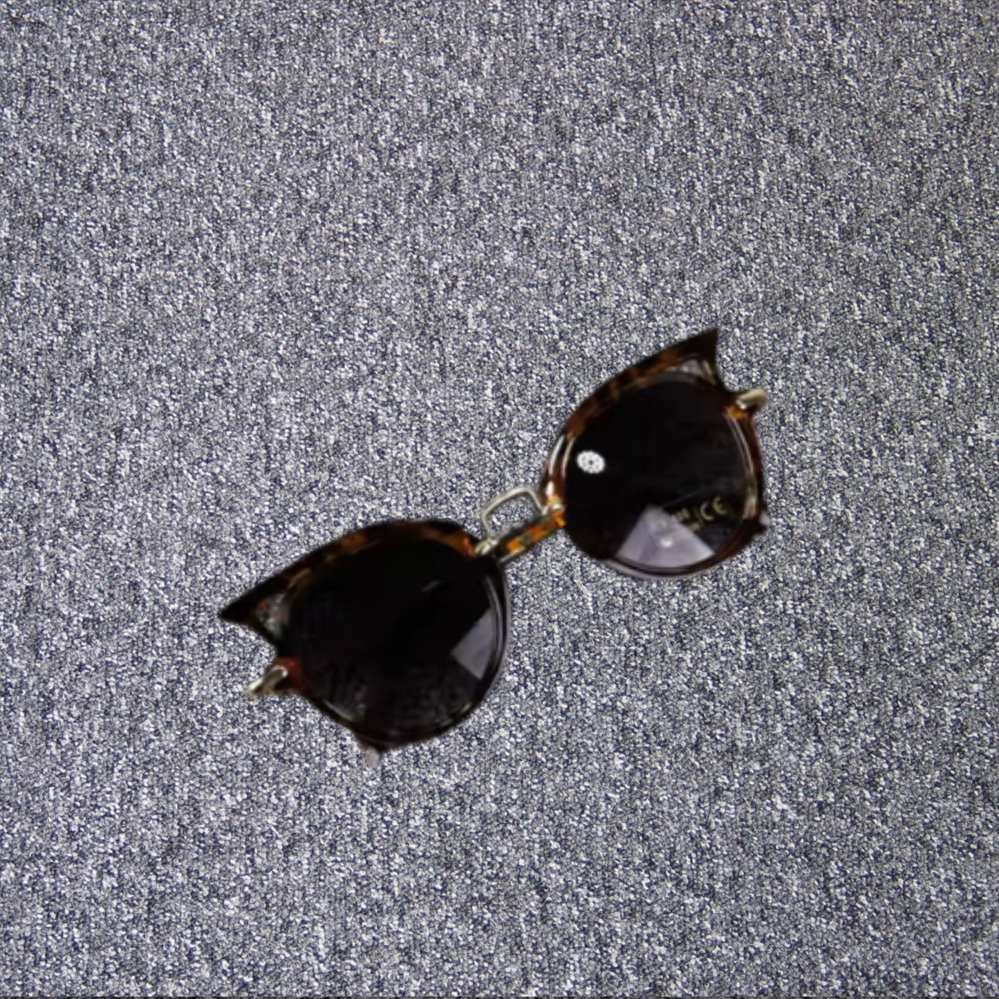 girls round sunglasses, girls sunnies, kids sunglasses, kid's sunglasses, kids eyewear, kids eye protection, kids UV eye protection leopard, cheettah