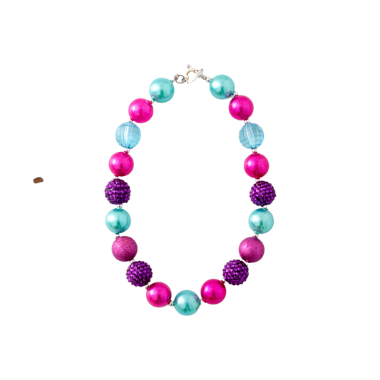 Pearl Rhinestone Popping Necklace